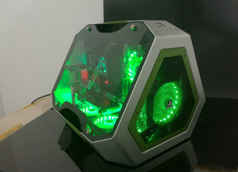 机箱 机箱
