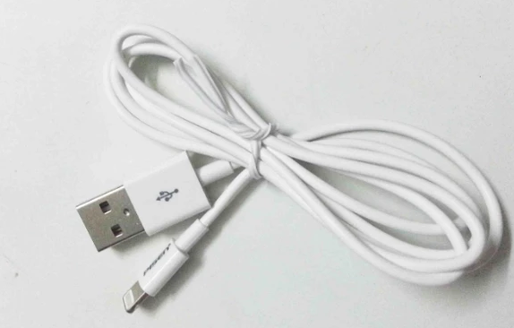 手机充电 手机充电